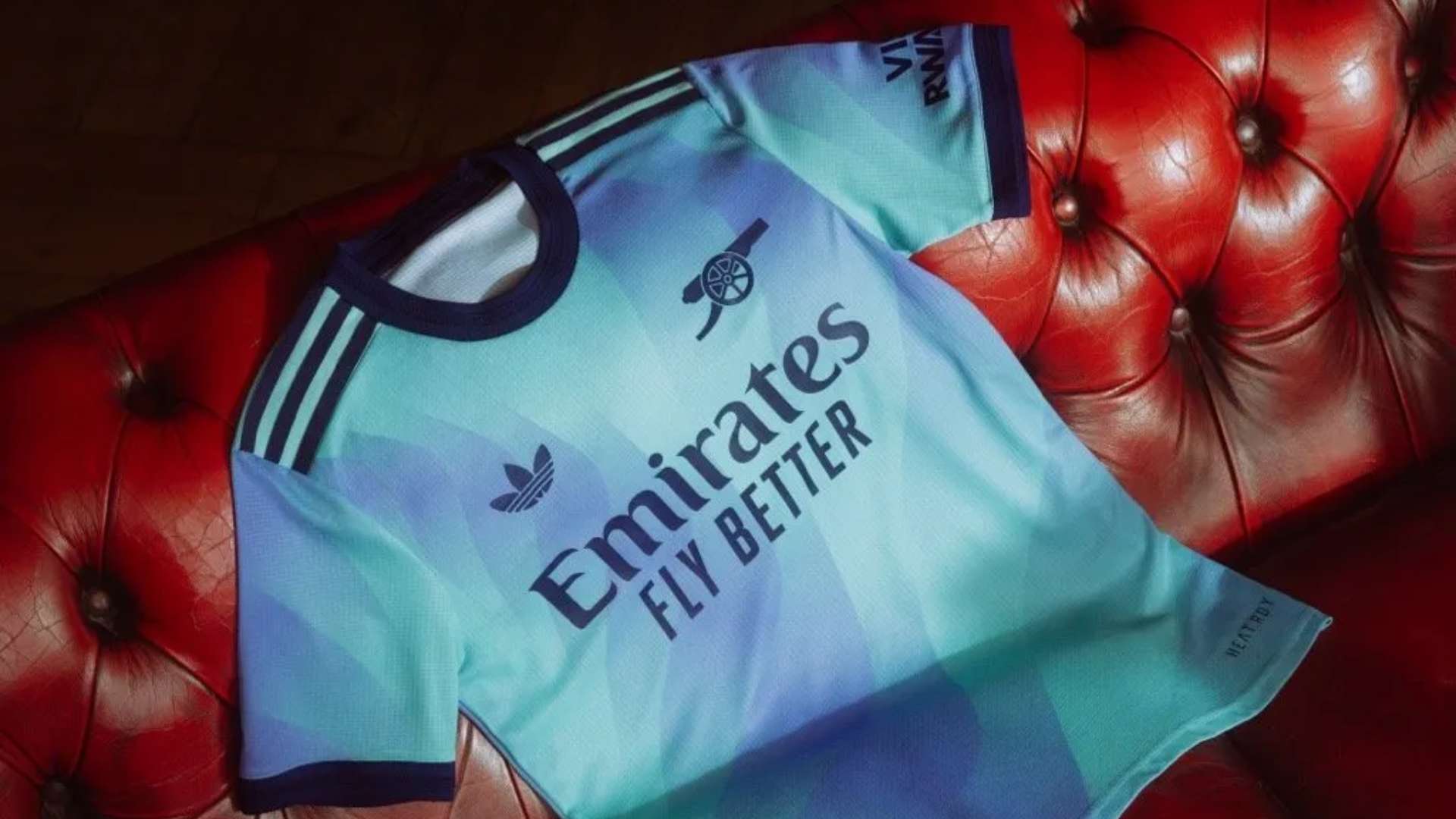 顯艱難地以 顯艱難地以